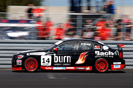 Burn out fra pitlane: DTC-debutanten, irske Emmet O'Brien fik en sej start, men har lysere udsigter for næste løb.